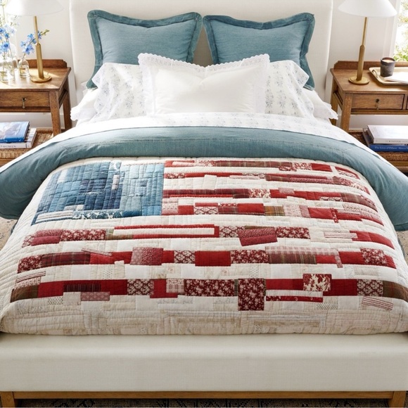 Pottery Barn Americana Reversible Patchwork American Flag Quilt Full/Queen NWT - Picture 1 of 11